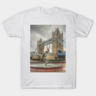 Tower Bridge with dancing dolphin T-Shirt